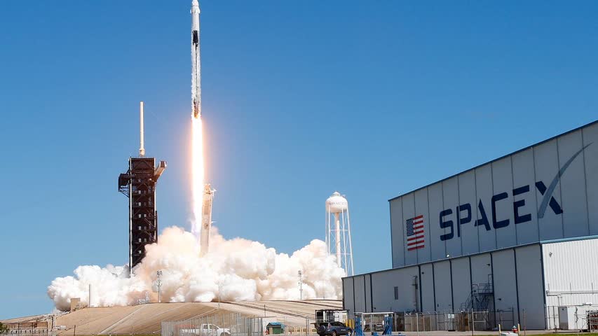 Фото - SpaceX отказалась оплачивать услуги Starlink на Украине