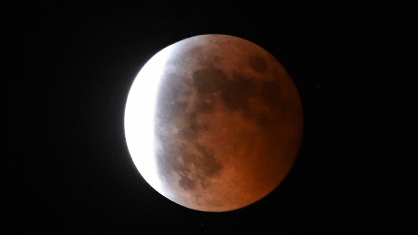 Фото - Астроном объяснил феномен кровавой Луны