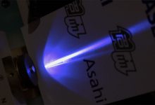 Фото - Физики создали первый непрерывный УФ-лазер при комнатной температуре