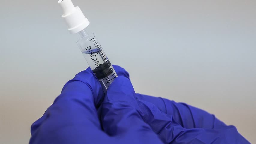 Фото - Найден способ улучшить назальную вакцину от COVID-19