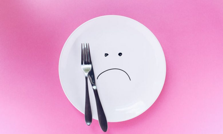 Фото - Ученые выяснили, в тарелках какого цвета еда кажется невкусной